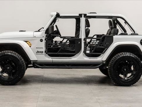 Used 2024 Jeep Wrangler Unlimited Sahara image 27