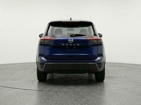 Used 2025 Nissan Rogue SV AWD/4WD image 7