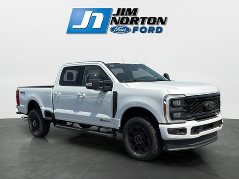New 2026 Ford F250 Lariat w/ Black Appearance Package image 1