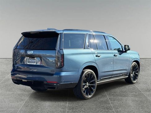 Used 2026 Cadillac Escalade Platinum Sport w/ LPO, ONYX Package image 10