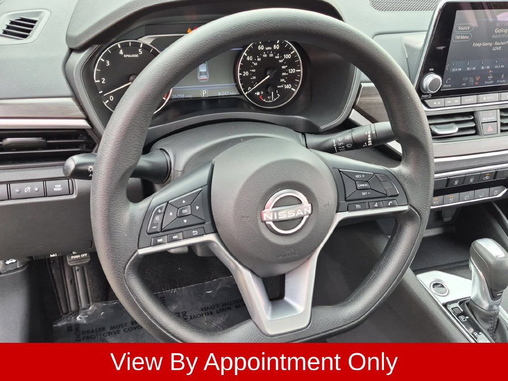 Used 2025 Nissan Altima 2.5 SV FWD image 22