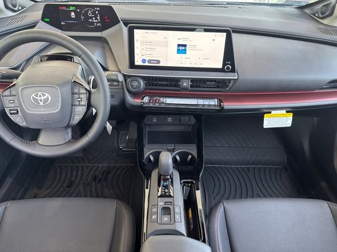 Certified 2025 Toyota Prius Plug-In Hybrid image 16
