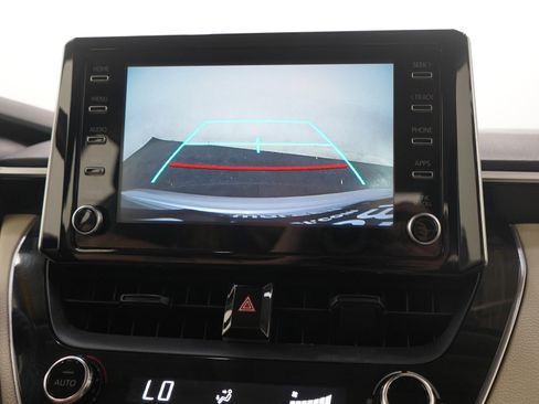 Used 2020 Toyota Corolla LE FWD image 27