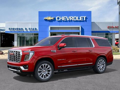 New 2026 GMC Yukon XL Denali w/ Sun & Power Step Package AWD/4WD image 2