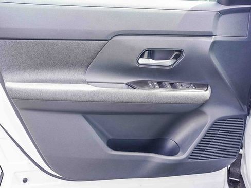 New 2026 Nissan Kicks SV image 20