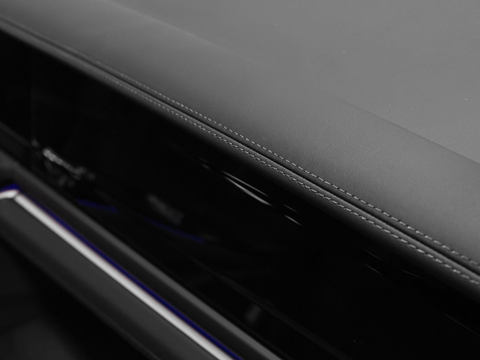 Certified 2026 Porsche Panamera 4 AWD/4WD image 27