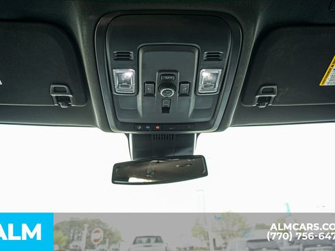Used 2025 Chevrolet Suburban Premier AWD/4WD image 62