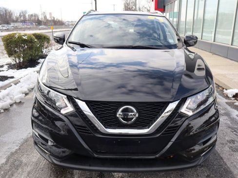 Certified 2021 Nissan Rogue Sport SV image 4