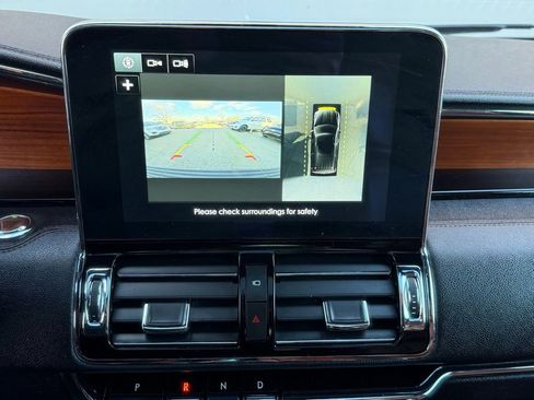 Used 2019 Lincoln Navigator Reserve image 38