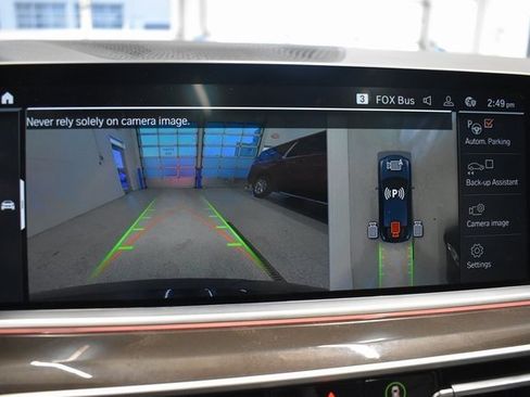 Used 2022 BMW X6 xDrive40i w/ M Sport Package image 8