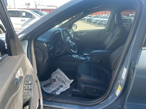 New 2026 Ford Escape ST-Line w/ Tech Pack #1 image 16