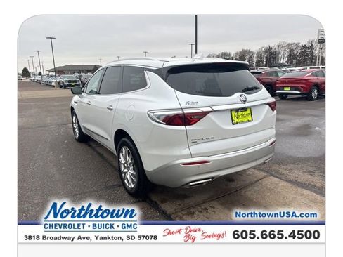 Used 2023 Buick Enclave Essence w/ Experience Buick Package image 35