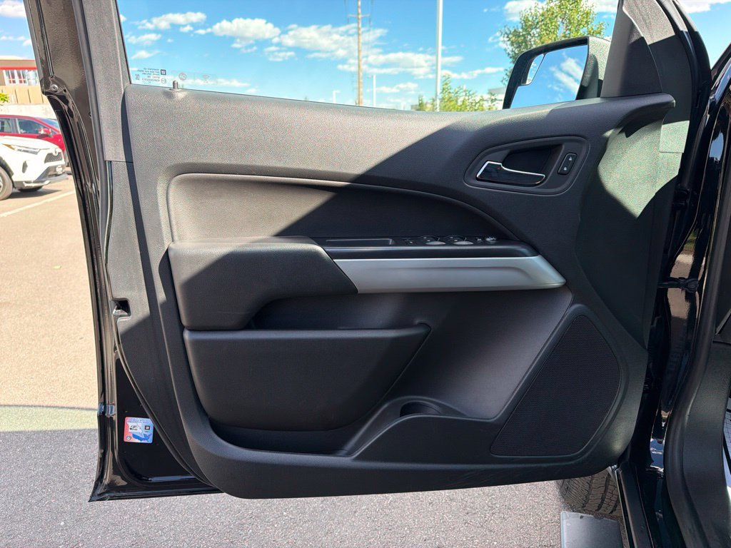 Used 2022 Chevrolet Colorado LT w/ LT Convenience Package AWD/4WD image 20
