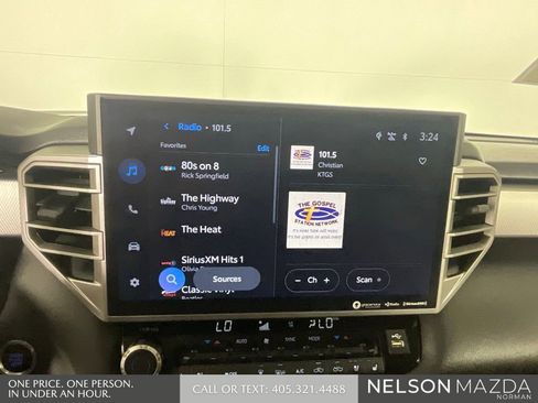 Used 2023 Toyota Tundra Limited w/ Power Package RWD image 32