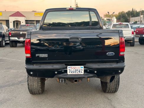 Used 2004 Ford F250 XLT image 5