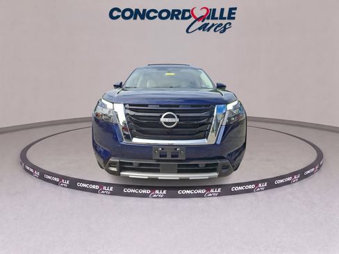 Certified 2025 Nissan Pathfinder SL AWD/4WD image 3