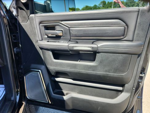 Used 2021 RAM 2500 Limited AWD/4WD image 38