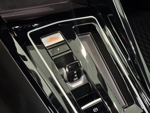 New 2025 Volkswagen GTI SE image 16