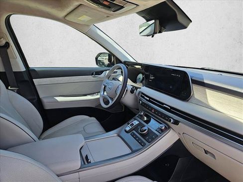 Used 2024 Hyundai Palisade Calligraphy FWD image 11
