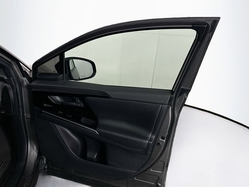 Used 2023 Toyota bZ4X XLE image 32