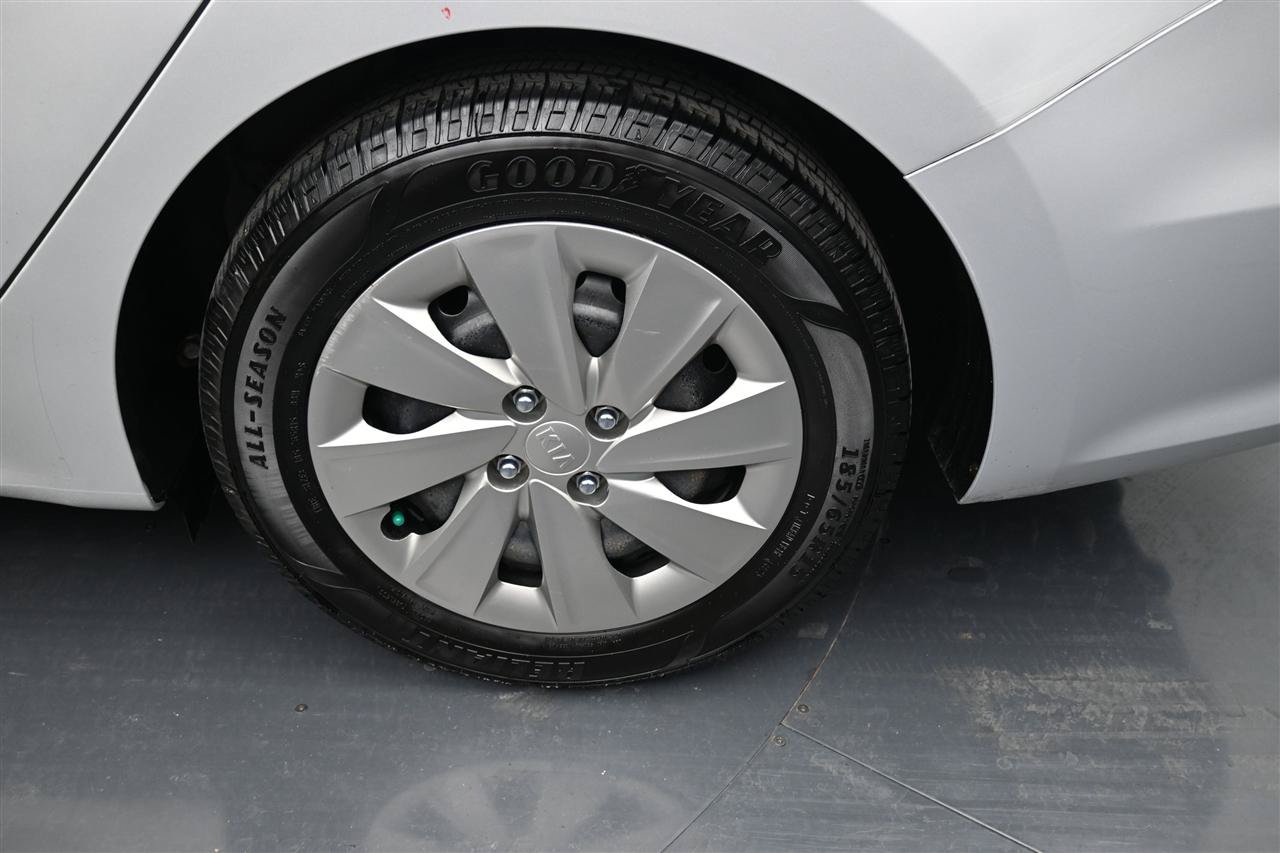 Used 2018 Kia Rio S FWD image 18