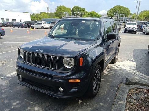Used 2023 Jeep Renegade Latitude w/ Premium Group AWD/4WD image 1
