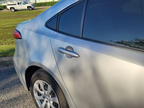 Used 2022 Toyota Corolla LE image 13