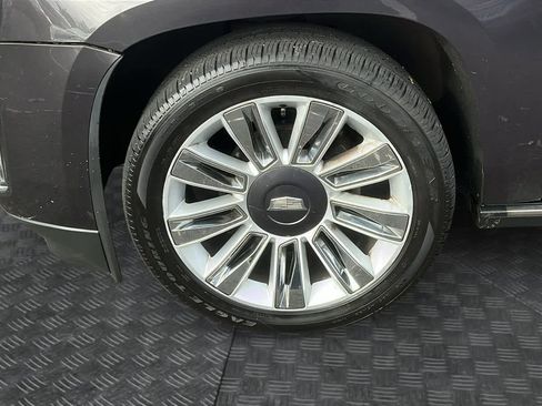 Used 2016 Cadillac Escalade Platinum image 8