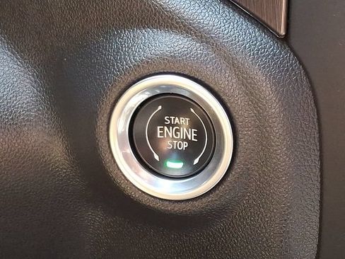 Used 2022 GMC Sierra 1500 AT4 w/ AT4 Premium Package AWD/4WD image 18