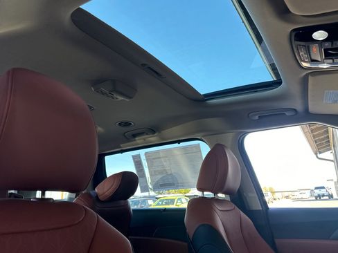 New 2026 Kia Carnival SX image 18