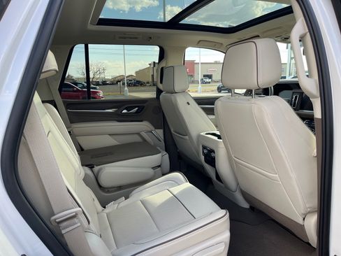 Used 2022 GMC Yukon Denali image 9
