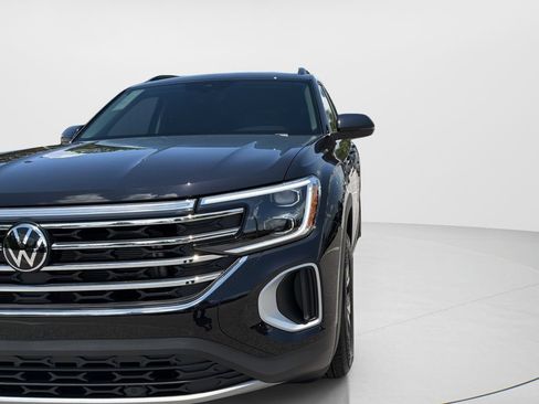 New 2026 Volkswagen Atlas SE FWD image 9