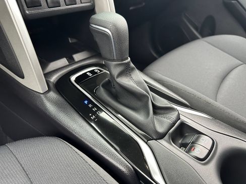 Certified 2025 Toyota Corolla Cross LE FWD image 22