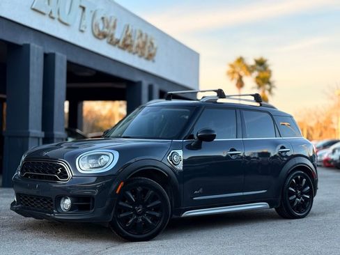 Used 2019 MINI Cooper Countryman SE w/ Premium Package image 1
