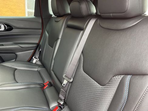 New 2026 Jeep Compass Latitude image 32