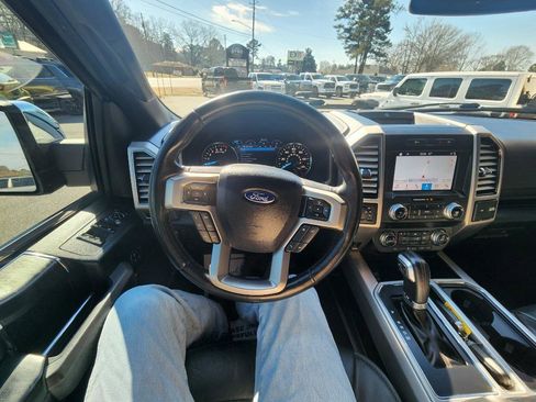 Used 2019 Ford F150 Platinum image 17