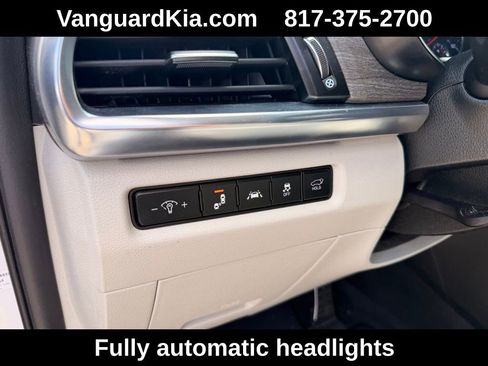 Used 2022 Kia Telluride SX w/ SX Prestige Package image 16