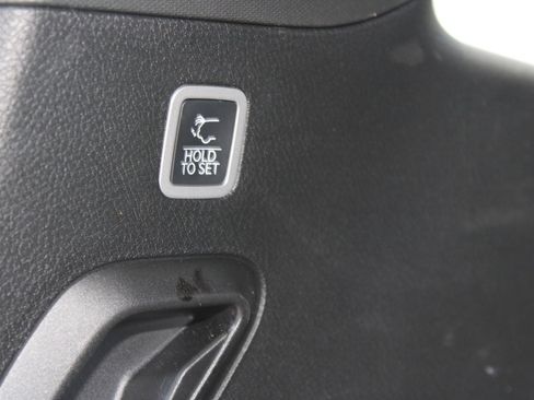 New 2025 Jeep Grand Wagoneer Series III w/ Rear Seat Video Group 1 image 52