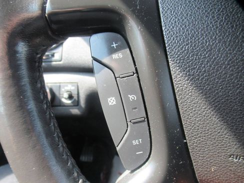Used 2011 Buick Enclave CXL AWD/4WD image 15