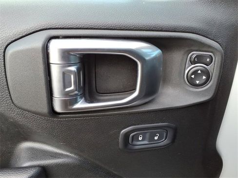 Certified 2024 Jeep Wrangler Sport S image 11