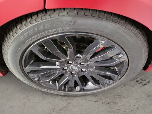 Used 2022 Land Rover Range Rover Sport SVR AWD/4WD image 11