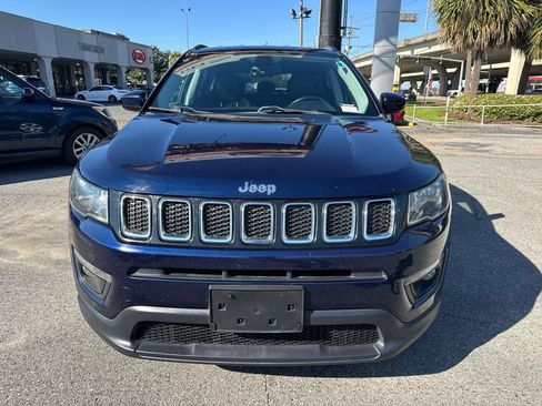 Used 2018 Jeep Compass Latitude w/ Popular Equipment Group image 2