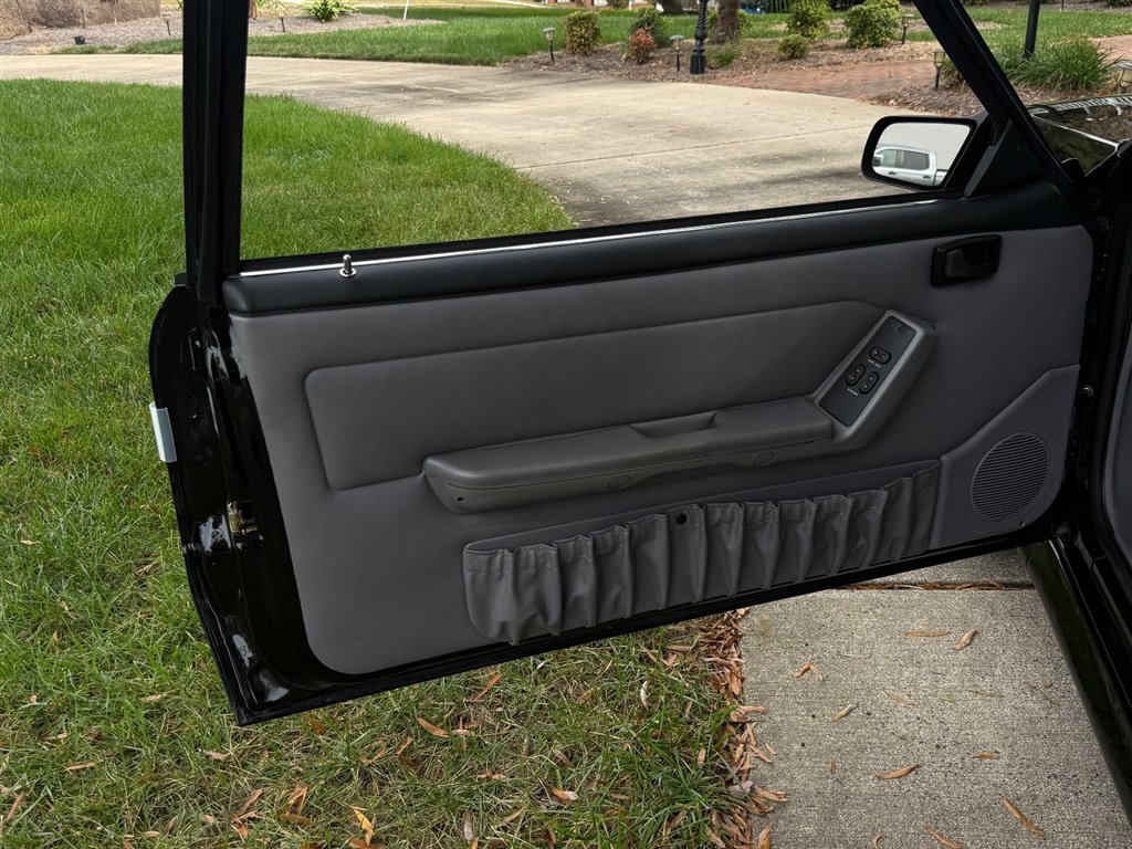 Used 1993 Ford Mustang Cobra RWD image 51
