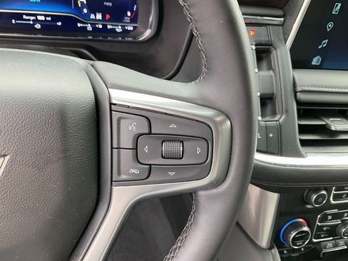 Certified 2024 Chevrolet Suburban Z71 w/ Luxury Package image 13