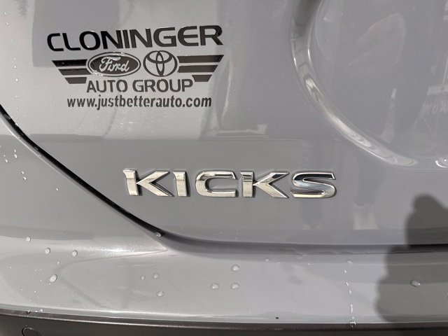 Used 2023 Nissan Kicks SV FWD image 9