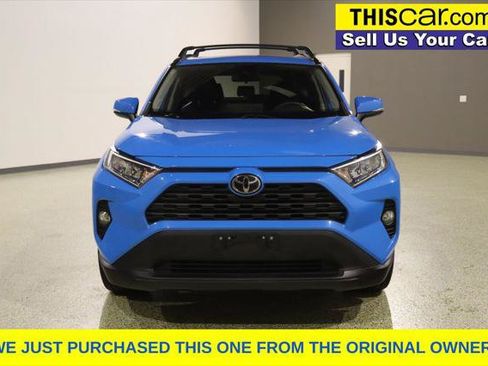 Used 2019 Toyota RAV4 XLE Premium FWD image 3