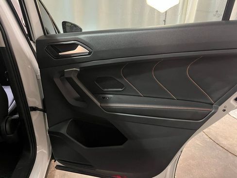 Certified 2024 Volkswagen Tiguan Wolfsburg Edition w/ Panoramic Sunroof Package image 27