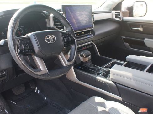 Used 2024 Toyota Tundra Limited AWD/4WD image 14