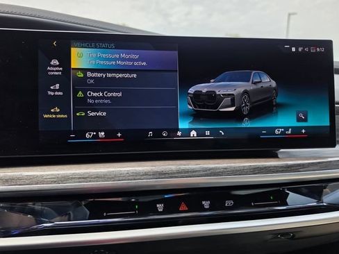 Used 2023 BMW i7 xDrive60 AWD/4WD image 77
