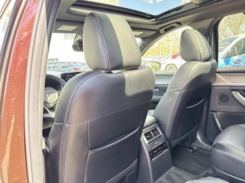 Certified 2025 MAZDA CX-90 3.3 Turbo w/ Premium Plus Pkg image 18